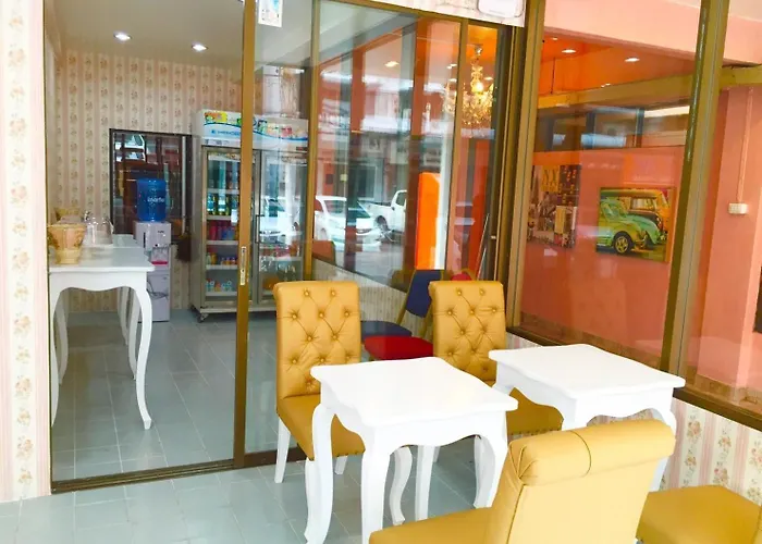 Hotel De Sky Sukhumvit Ekkamai 3*